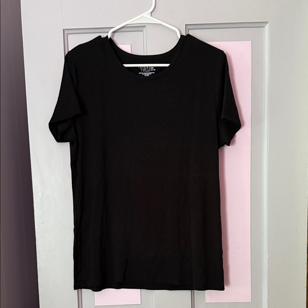 black tee